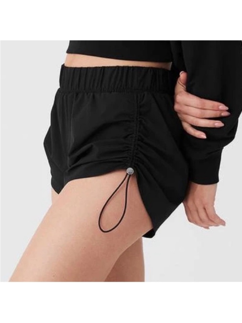 NWOT ALO Yoga Cinch It Up Shorts